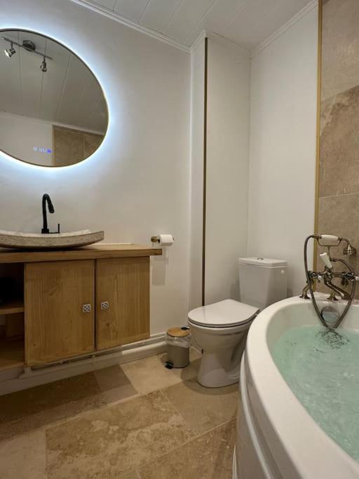Appartement T3 Centre Ville, Balneo Et Parking Prive