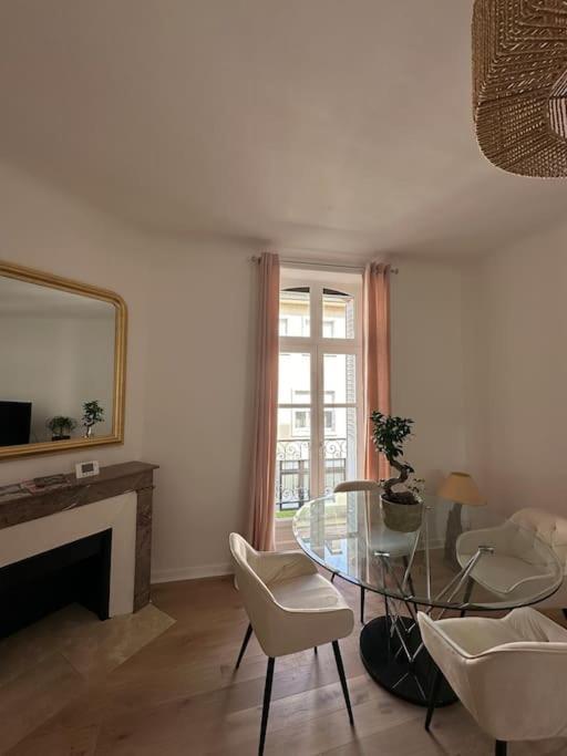 T3 Centre Ville, Balneo Et Parking Prive * Aurillac